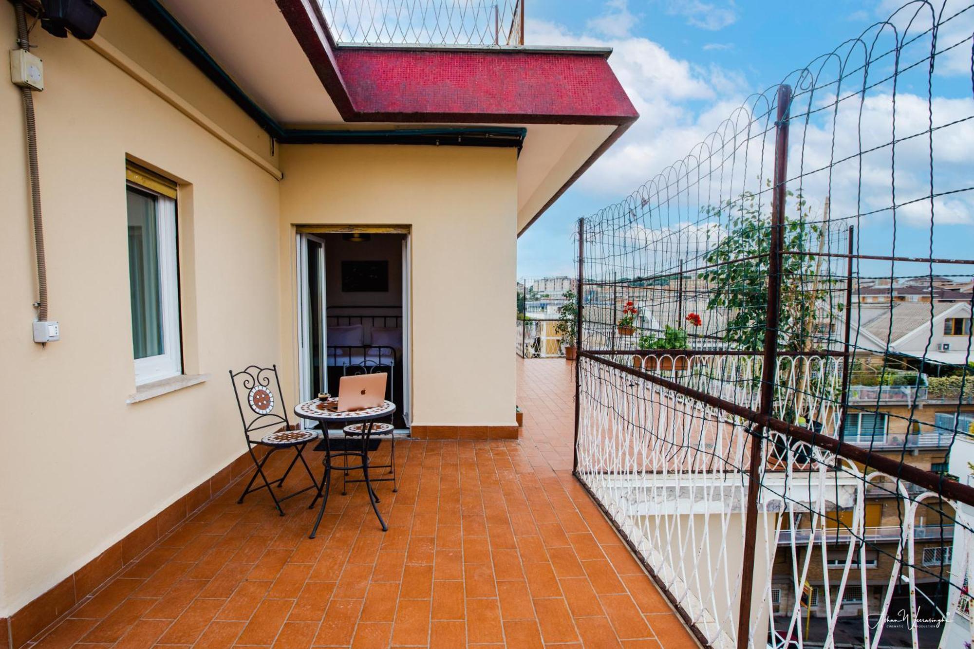 Magikrooms Domus Apartamento *